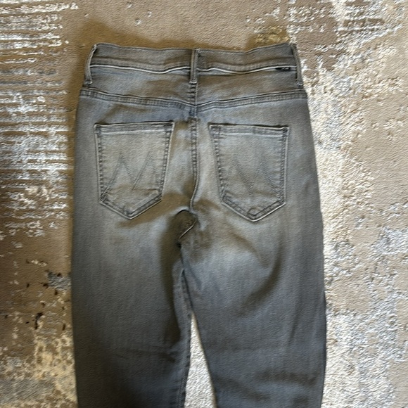 NWT Mother The Swooner in Supermoon Stripe women’s jeans 28 / grey - Picture 6 of 16